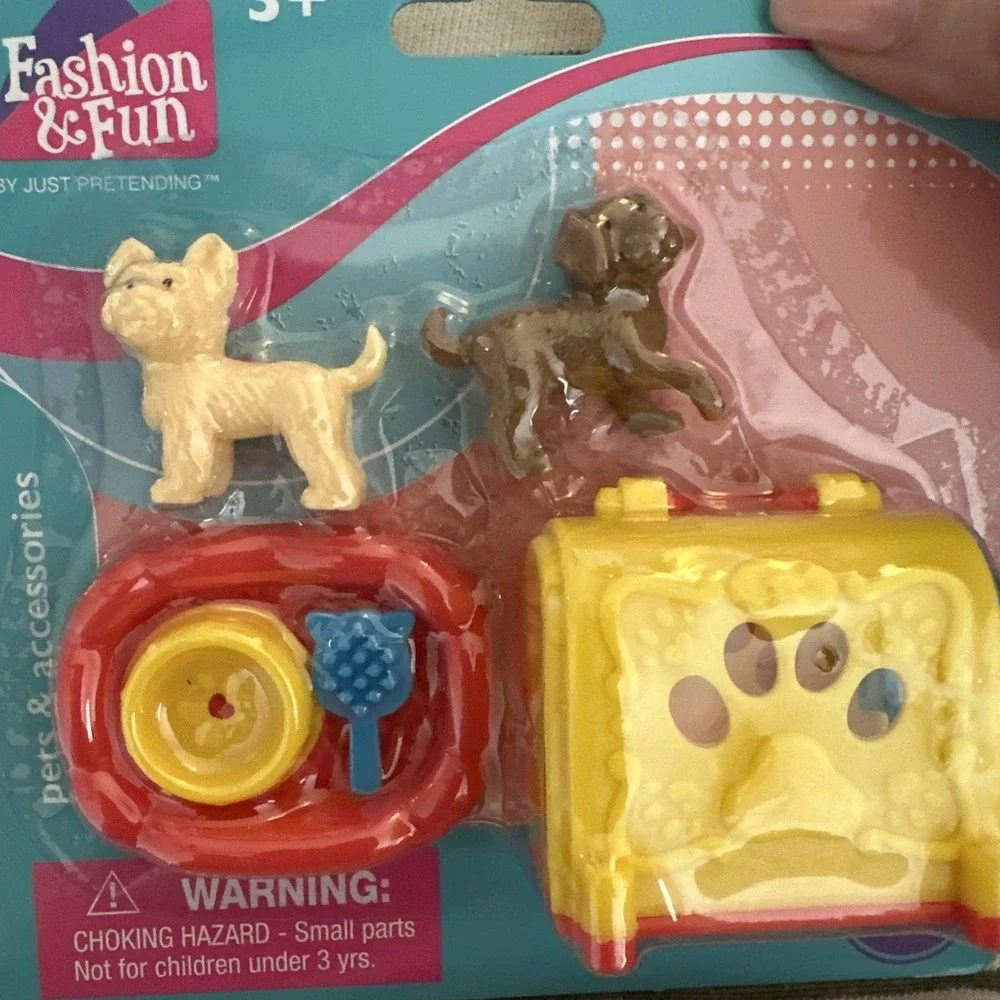 Pets And Asesories Greenbrier Mini Puppy Playset Toy‎ 6 Pc 3 Plus Have two